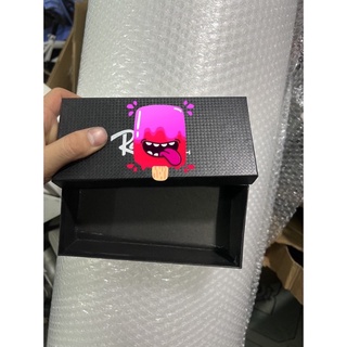 hộp kính rayban