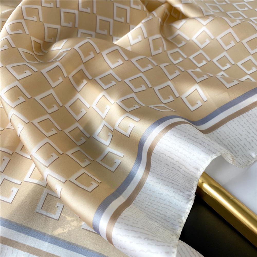 Khăn Choàng Lụa In Họa Tiết Mới Lạ Cho Nữ