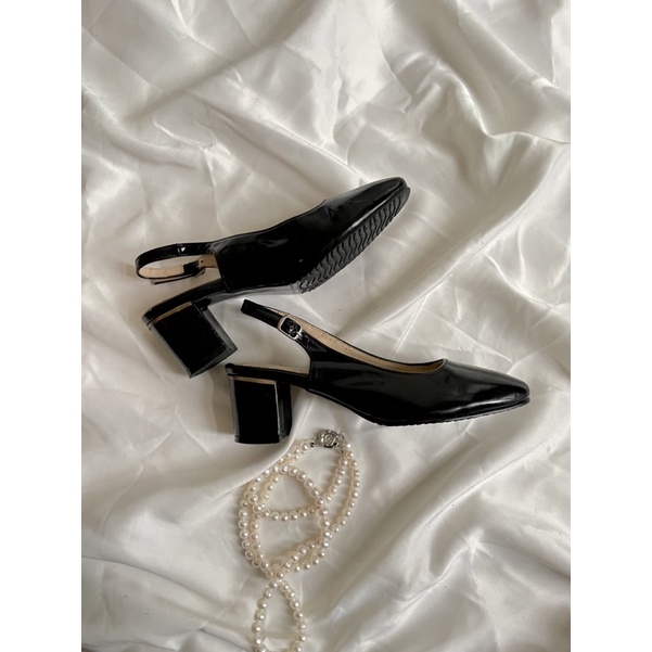 Giày cao gót vintage da bóng size 35