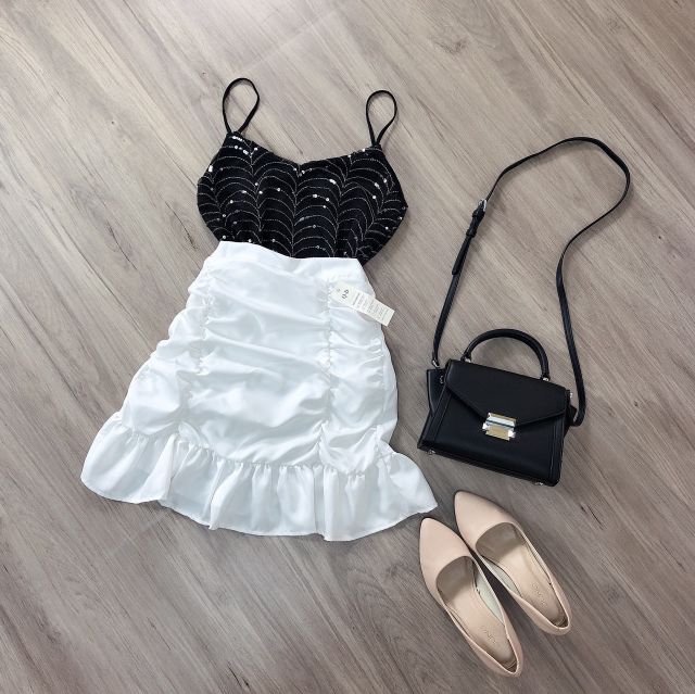 Chân váy nhúng đuôi cá siêu xinh | BigBuy360 - bigbuy360.vn