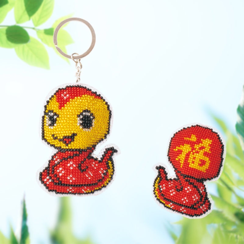 Móc khóa thêu chữ thập, móc khóa kết cườm, mẫu mười hai con giáp cực cute, cực yêu (tự thêu)
