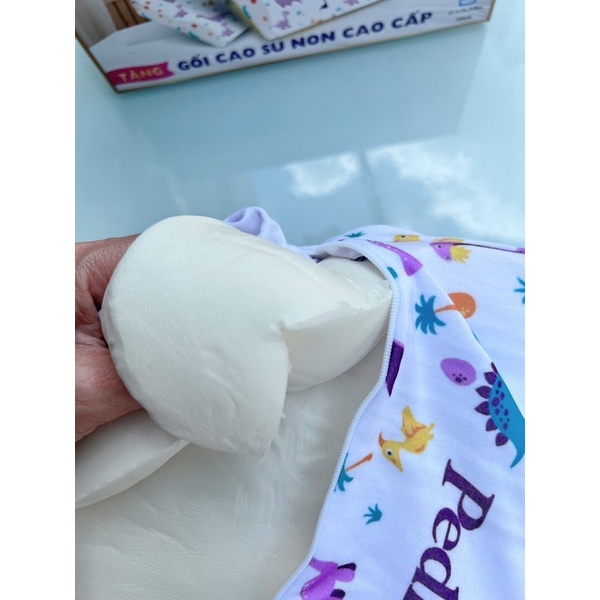 Gối cao su non kèm vỏ gối hình khủng long cho bé hàng khuyến mãi Pediasure