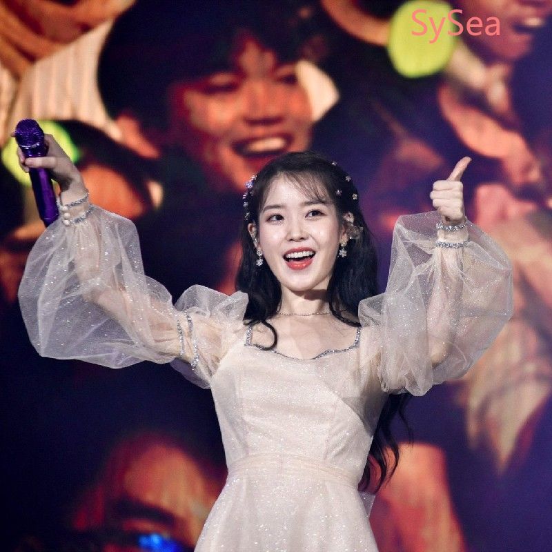 Đầm Dài Tay Phối Lưới Xinh Xắn Dành Cho Nữ