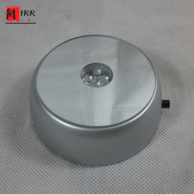 Đế đèn LED 4 bóng hình tròn nhiều màu sắc trong suốt trưng bày cocktail