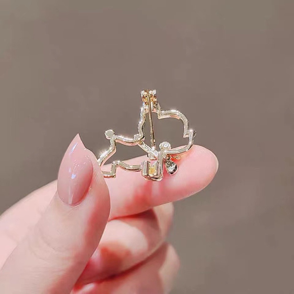Huy Hiệu Cài Áo Kim Loại Hình Chú Cún Dễ Thương