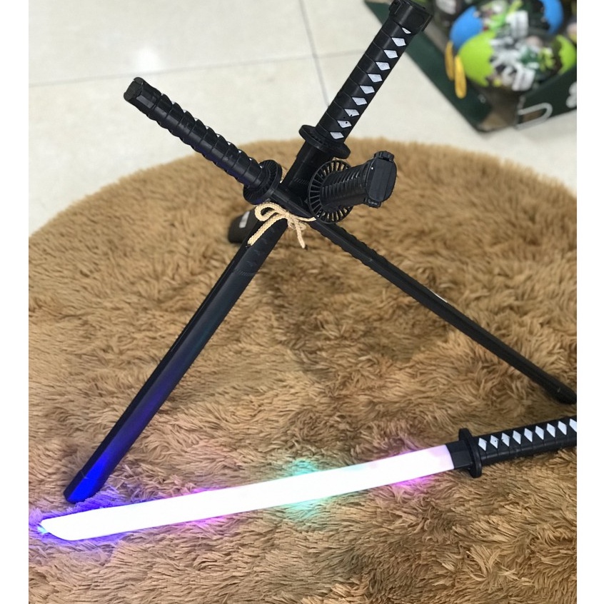 Đồ Chơi Kiếm Nhựa Katana - Kiếm Phát Sáng Katana Nhựa Có Đèn Và Âm Thanh, Có Thể Mua Kèm Pin Aa