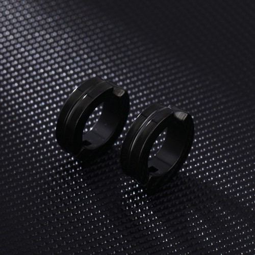 Bông Tai Nam Loại Kẹp Ko Cần Bấm Lỗ Tai Titan Ko Đen TT 2598