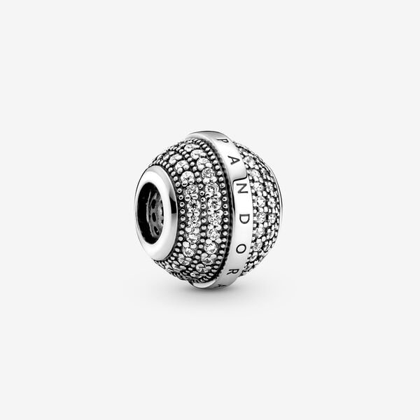 Vòng tay hạt charm logo Pave