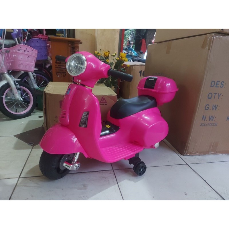 Xe máy điện Vespa