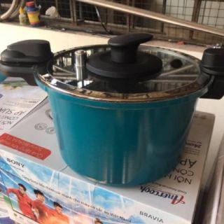 Nồi áp suất Amercook