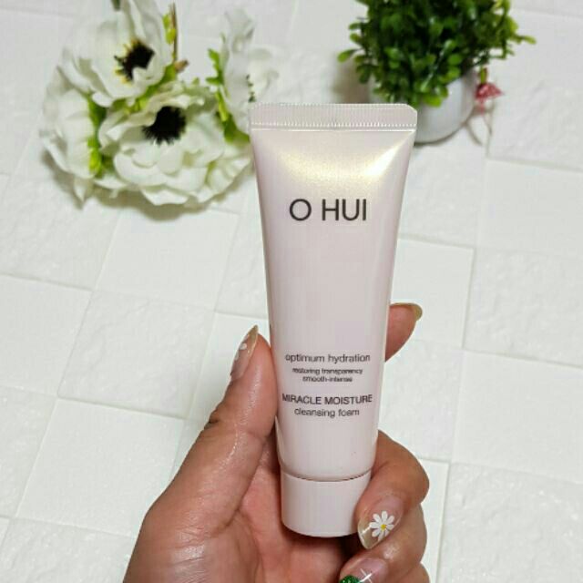 [Minisize]Sữa rửa mặt Ohui Miracle Moisture Cleansing Foam