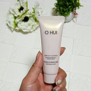 [Minisize]Sữa rửa mặt Ohui Miracle Moisture Cleansing Foam