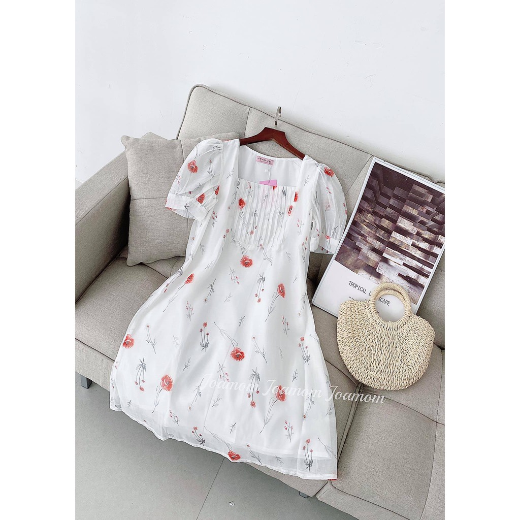 Váy Bầu Tơ Sống Trắng Điểm Hoa Hồng Trẻ Trung