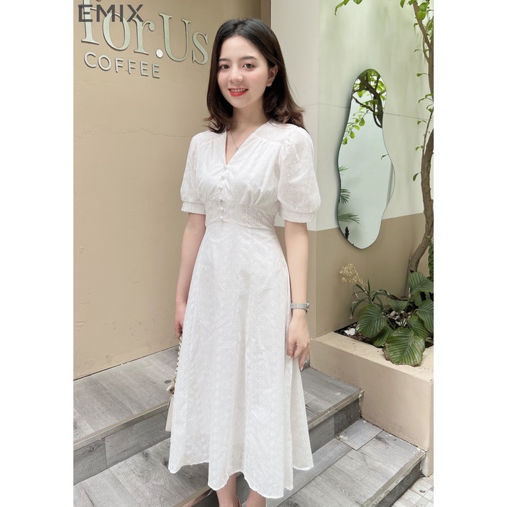 Váy tiểu thư khuy ngọc EMIX (màu trắng), basic dress, dáng dài maxi, cổ V, cộc tay, dáng chữ A, chất  thô thêu hoa V020