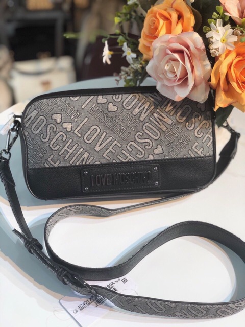 TÚI LOVE MOSCHINO CHUẨN AUTH