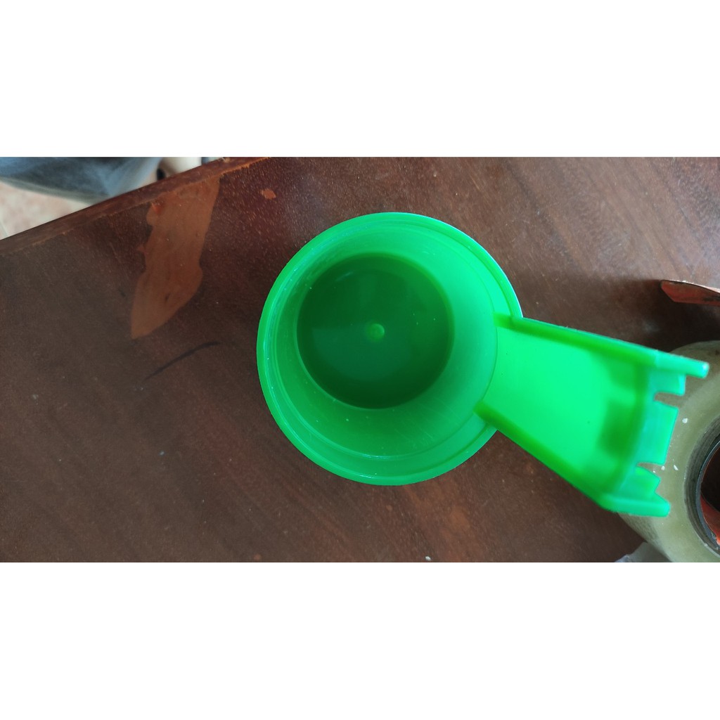 Máng ăn, máng uống, cống, gáo, nắp chai cho gà,chim dạng treo