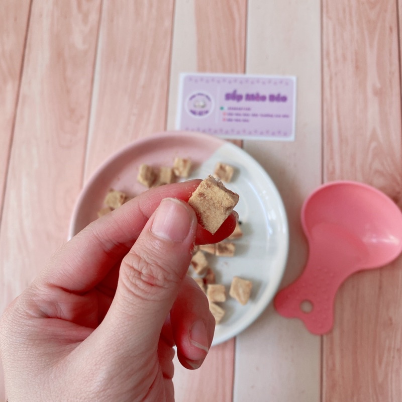 Cá hồi sấy nguyên vị gói 20gr dùng thử cho MÈO-công nghệ sấy lạnh đông khô -40°C