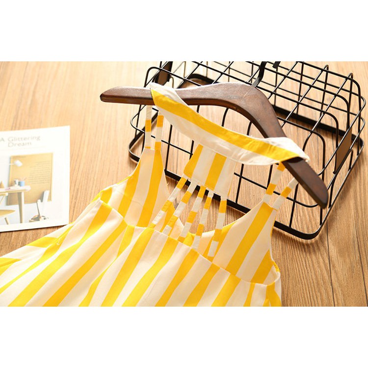 VAY 2 DÂY KẺ VÀNG SIÊU XINH