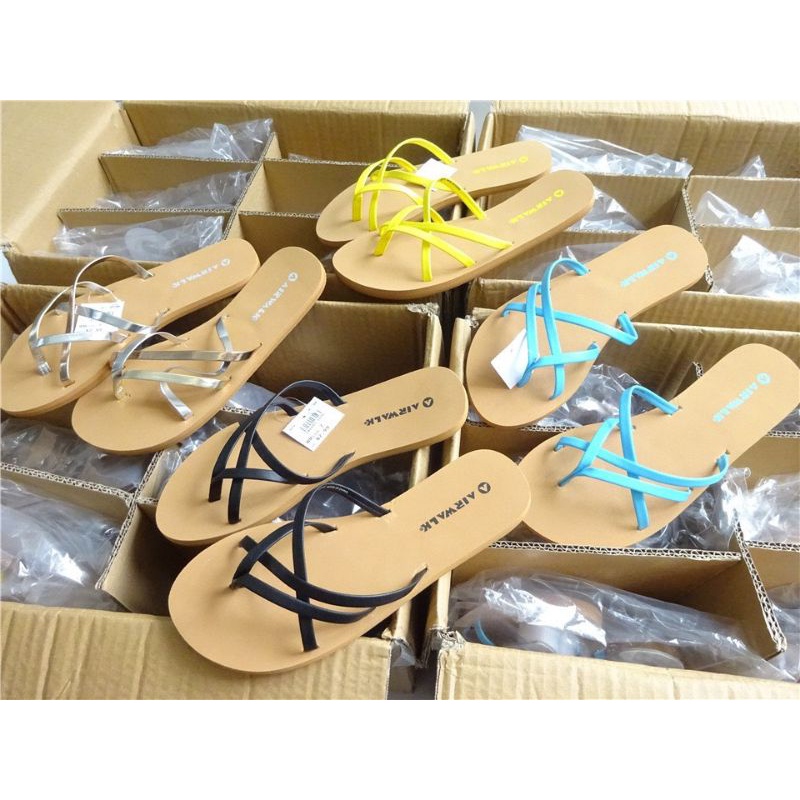 Dép xỏ ngón Airwalk Slippers with Multiple Straps