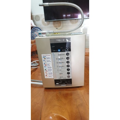 máy lọc nước điện giải trevi FW 6000 giá đã bao gồm phụ kiện kèm theo