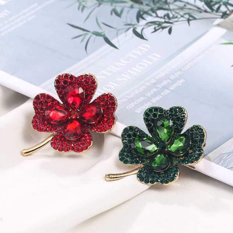 Trâm Cài Áo Hình Cỏ Bốn Lá Đính Đá Thời Trang