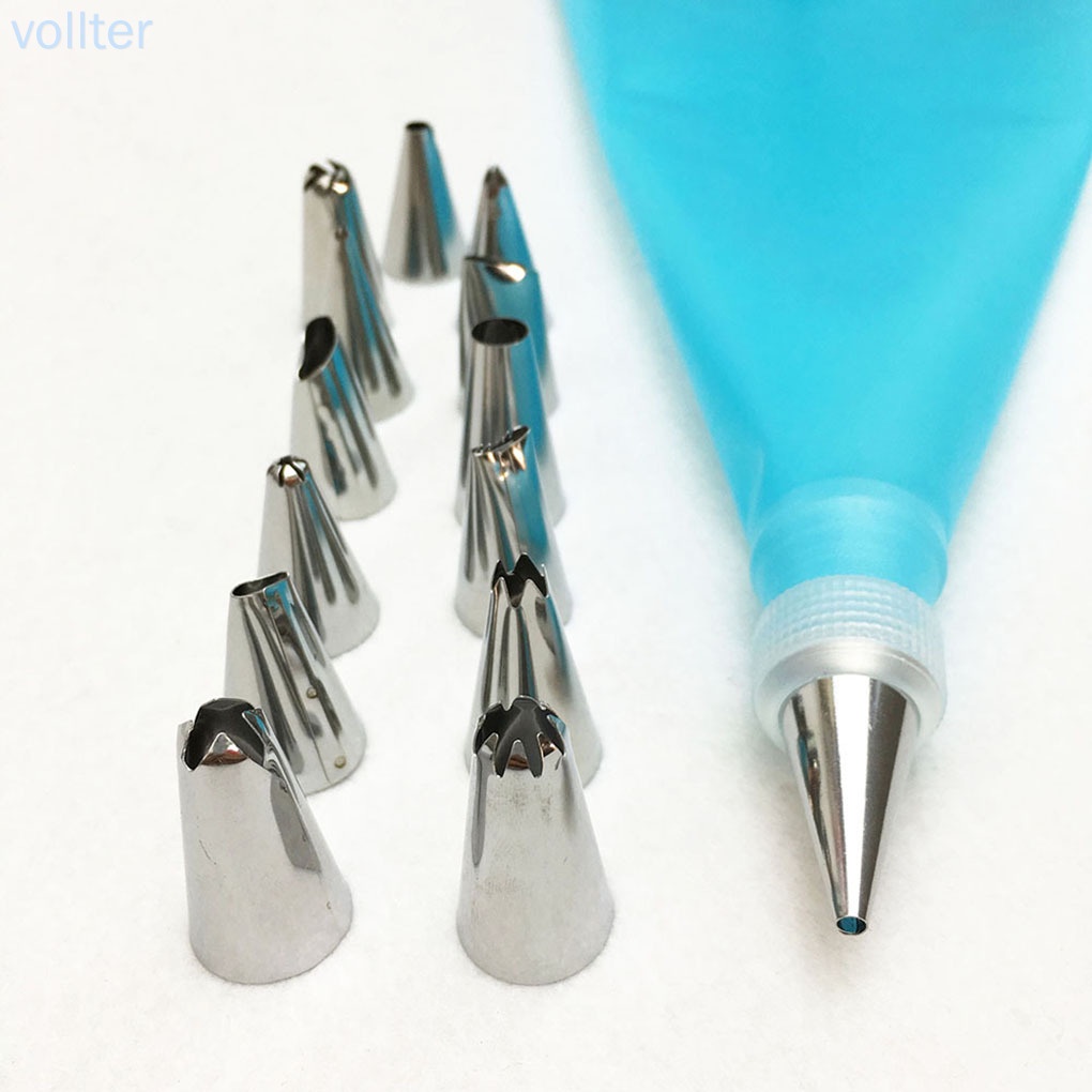 Set 16 món gồm túi tạo bông bánh kem kèm 14 đầu bắt kem bằng thép không gỉ