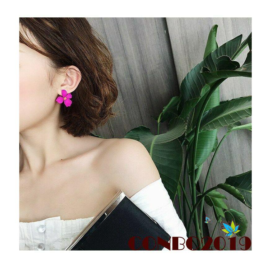 Đôi bông tai cánh hoa thời trang nữ tính