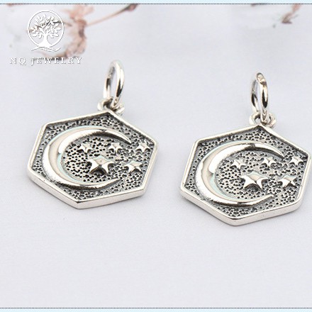 Charm bạc lục giác hình trăng và sao treo - NQ Jewelry