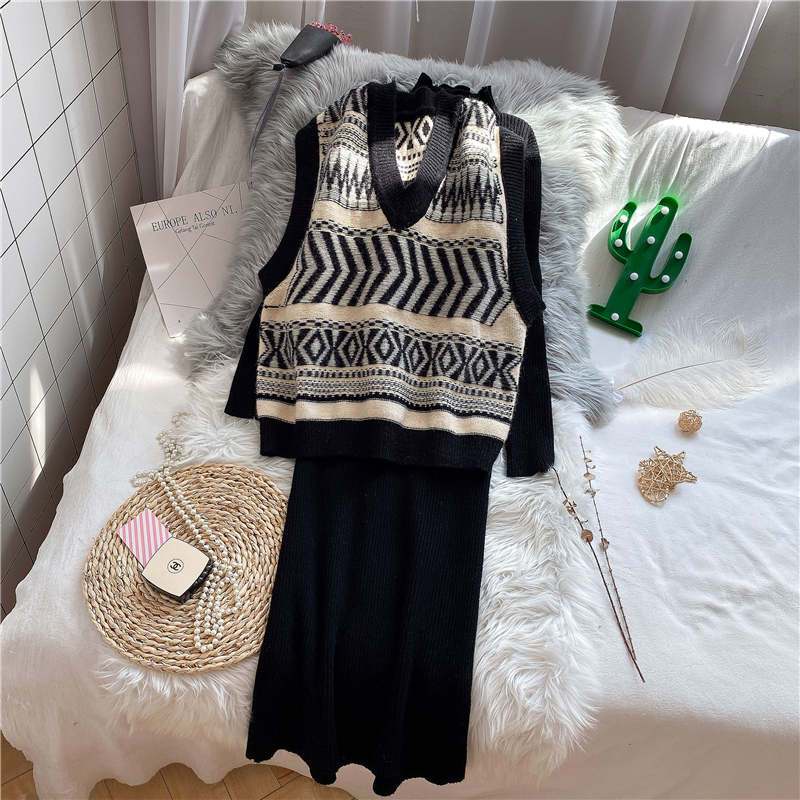 One set Áo sweater Dệt Kim + Đầm Sát Nách Thời Trang Thu Đông 2022