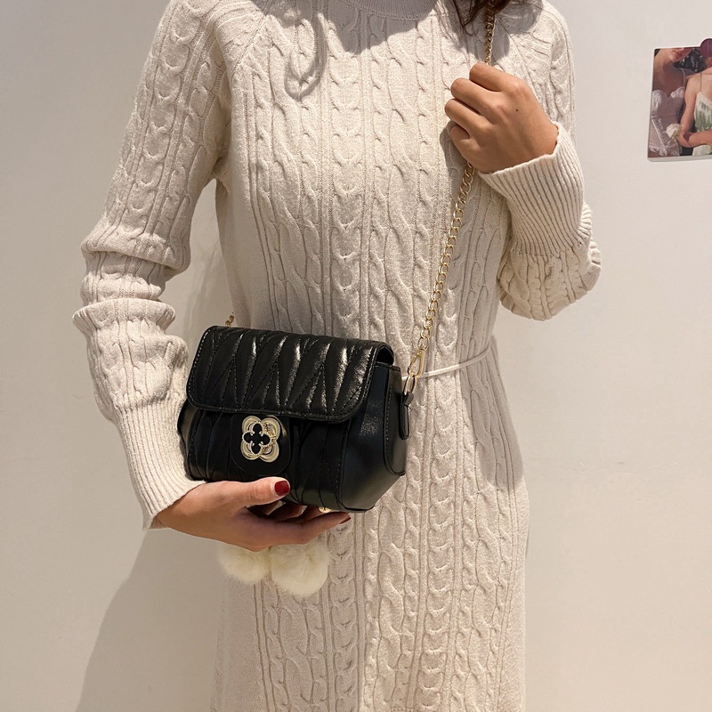 Túi Đeo Vai Hình Vuông Cỡ Nhỏ Họa Tiết Hình Thoi Phối Dây Xích Thiết Kế Cá Tính Thời Trang Cho Nữ 2022