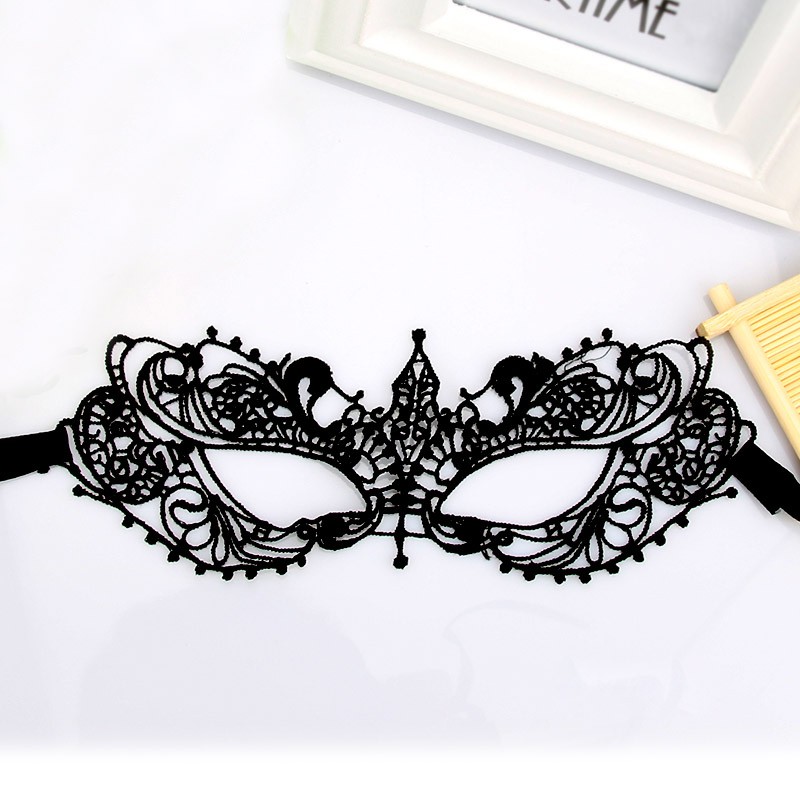 Mặt nạ phối ren màu trơn gợi cảm dùng hóa trang trong dịp Halloween