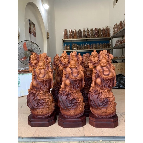 Di lặc quẩy đào cao 50