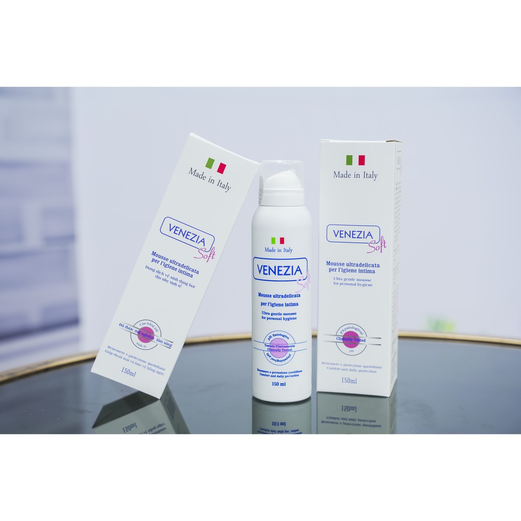 Dung dịch vệ sinh phụ nữ  Venezia Soft dạng bọt 150ml