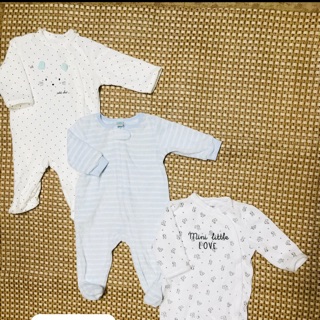 Body Hm vàng và nỉ nhung Kiabi của Trang Anh
