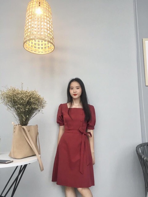 Đầm hồng cổ vuông nút bọc xt | BigBuy360 - bigbuy360.vn