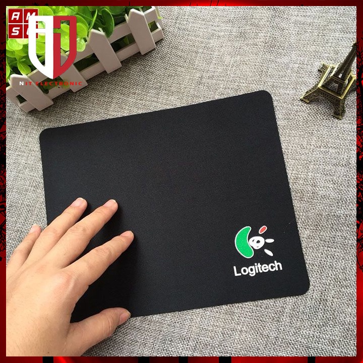Mếng Lót Chuột Máy Vi Tính Laptop Logitech T1 Tấm Pad Chuột Bàn Di Chuột Nhỏ Văn Phòng