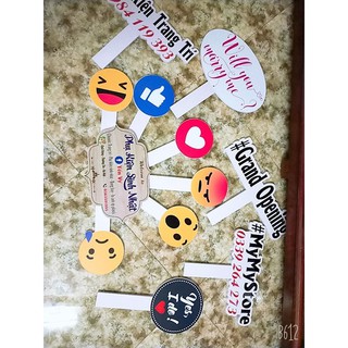 hastag cầm tay chụp ảnh
