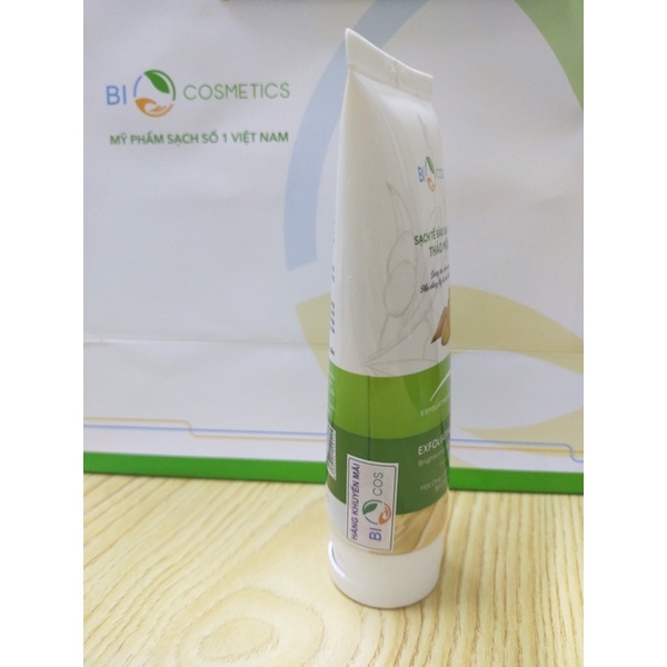 Sữa rửa mặt Biocos sáng da, giảm mụn và Tẩy tế bào chết biocos