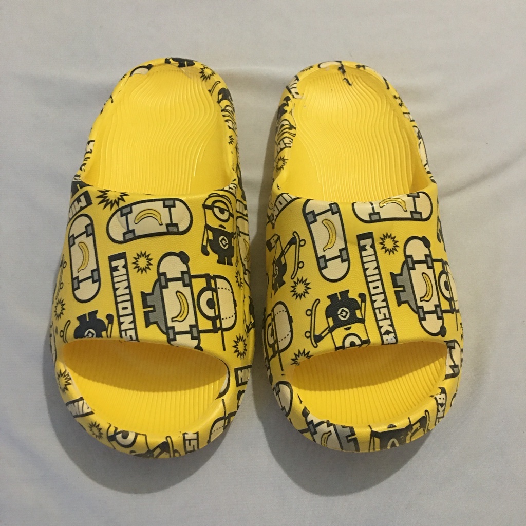 Dép trẻ em bé trai bé gái , dép lê bánh mì trẻ con đúc MINIONS size từ 24 đến 29 (có size lớn trong shop)