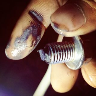 Ốc nhớt nam châm winner exciter hút bá dơ trong nhớt