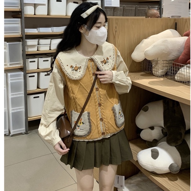 Áo khoác gile len nữ kiểu thêu hoa vintage, gile len nữ phối sơ mi form rộng cổ thêu 9133