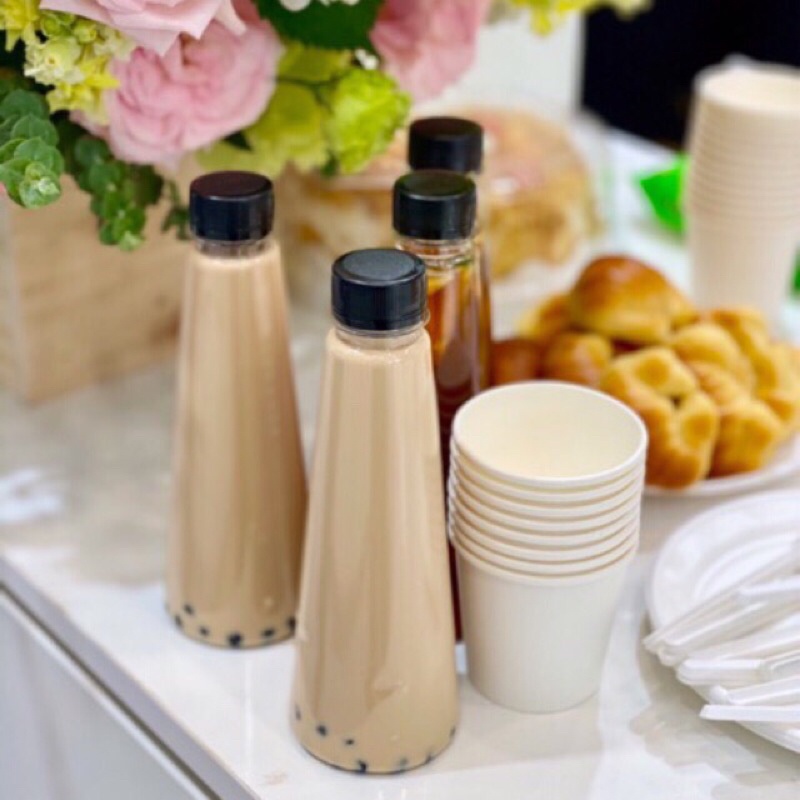 SET 10 CHAI TAM GIÁC,CHAI HÌNH THÁP 330ml.CHAI NHỰA ĐẸP ĐỰNG TRÀ SỮA,SỮA CHUA ĐÃ KÈM NẮP
