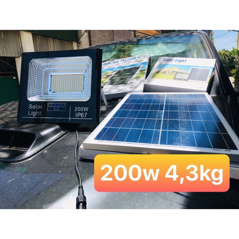 Đèn Led Pha Năng Lượng Mặt Trời 300W, 200w 100W,IP67, CHIP 5730 Sáng Liên Tục 8h,Có Chế Độ Báo Pin Sạc Đầy