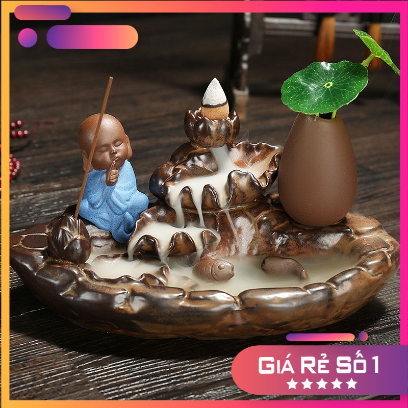 Thác khói trầm hương_Tượng đốt trầm chú tiểu bên thác sen