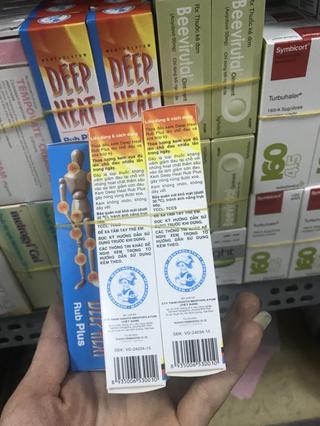 DEEP HEAT KEM THOA DA GIẢM ĐAU