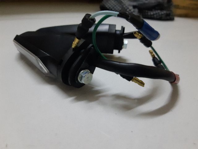 Cặp Xi nhan zin vario , si nhan zin winner x tháo xe