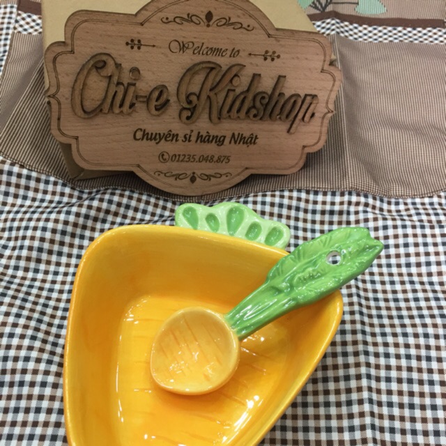 Thìa gốm sứ cà rốt