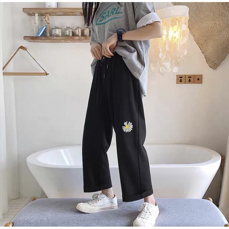 Quần baggy kaki ống suông unisex Thêu hoa cúc, nam nữ ullzang WIND | BigBuy360 - bigbuy360.vn