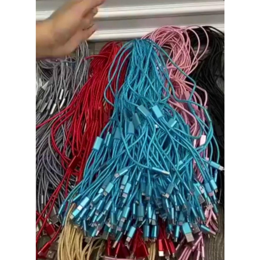 DÂY SẠC, CÁP SẠC ĐIỆN THOẠI BỌC DÙ 3 ĐẦU TIỆN DỤNG
