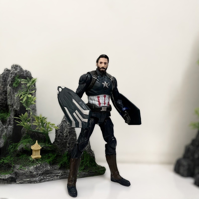 Đội trưởng Captain America cầm 2 khiêng bản mới mô hình Marvel